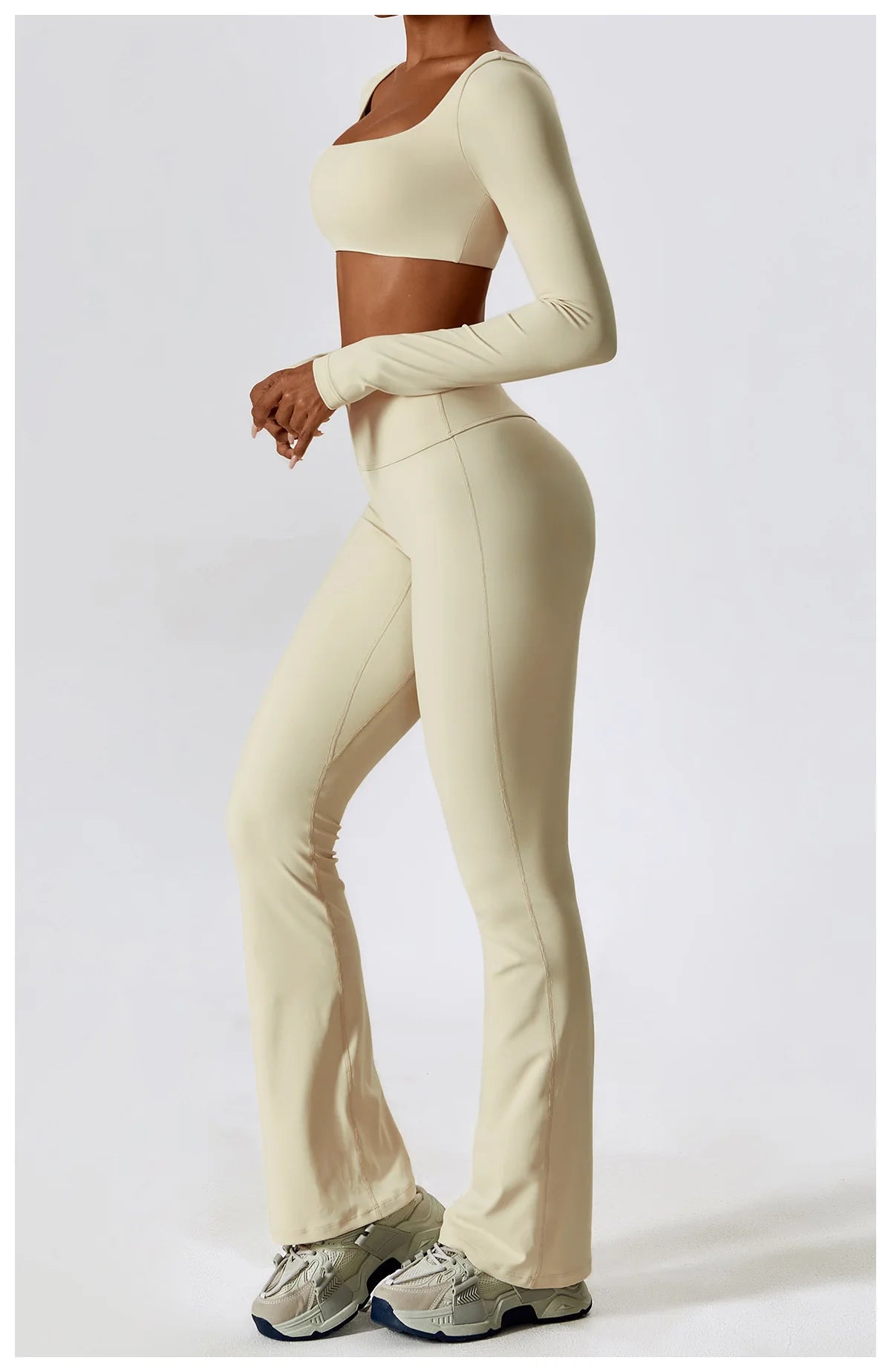 THE CAMILA - SEAMLESS FLARE SET